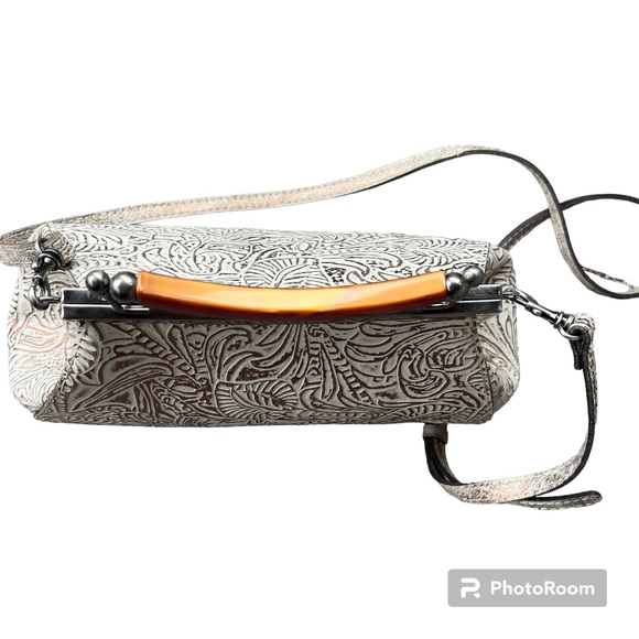 White Patricia Nash tooled leather Metallic Forest double kiss crossbody satchel - Picture 3 of 7